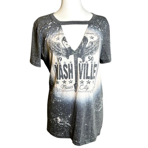 Unknown Tops - Nashville Womens Short Sleeve V-Neck Music City Guitar Festival Top Large NWOT